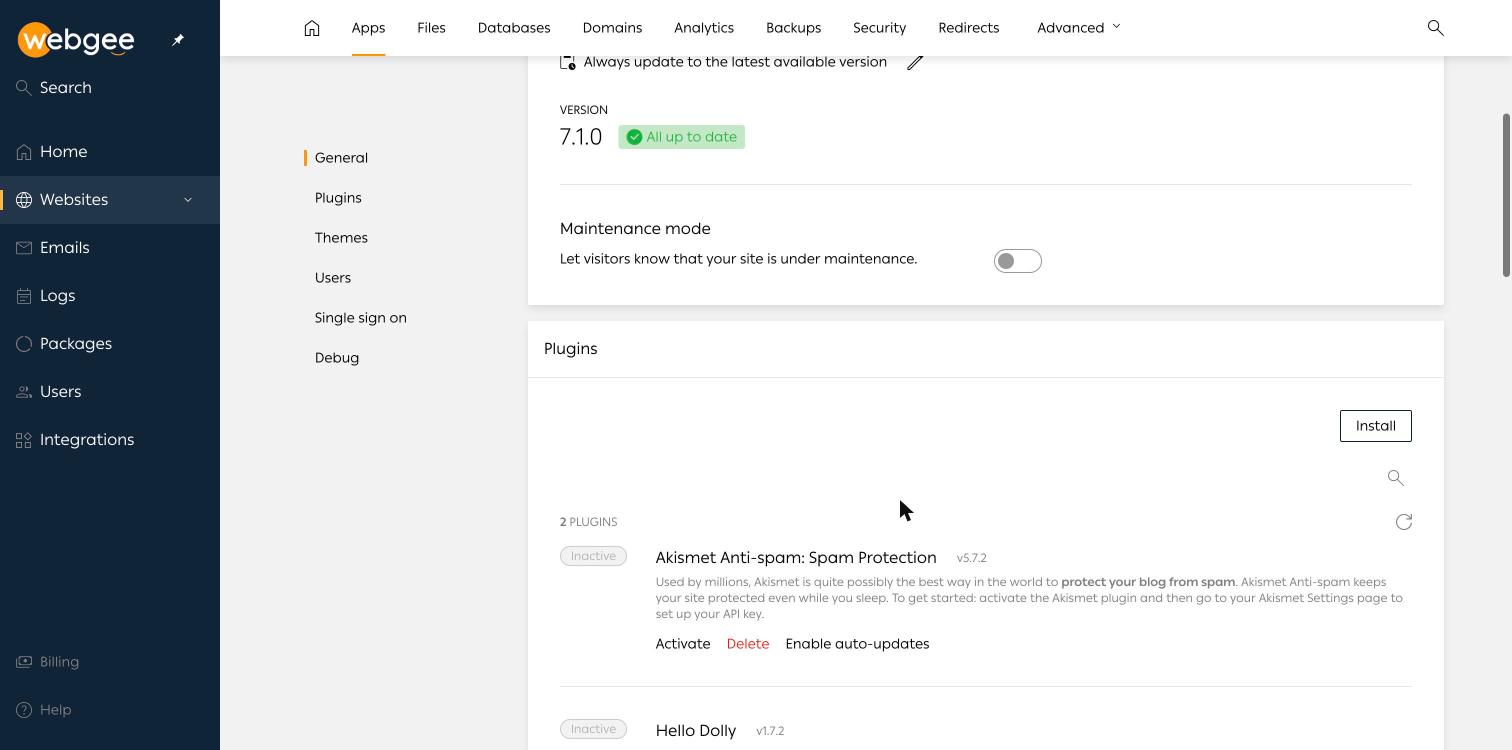 WordPress Toolkit en WordPress Cloud, con la versión y la etiqueta Todo actualizado, el interruptor del modo de mantenimiento y la lista de plugins con los enlaces Activar, Eliminar y Activar actualizaciones automáticas